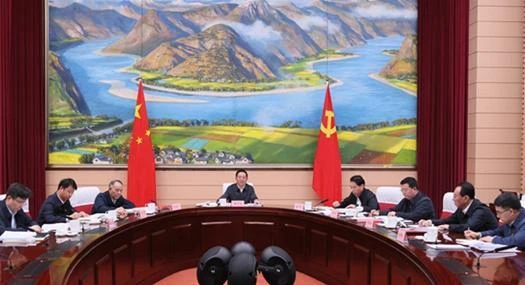 王予波主持省政府黨組理論學習中心組集中學習時強調持續深入貫徹中央八項規定精神 為高質量發展提供堅強作風保障